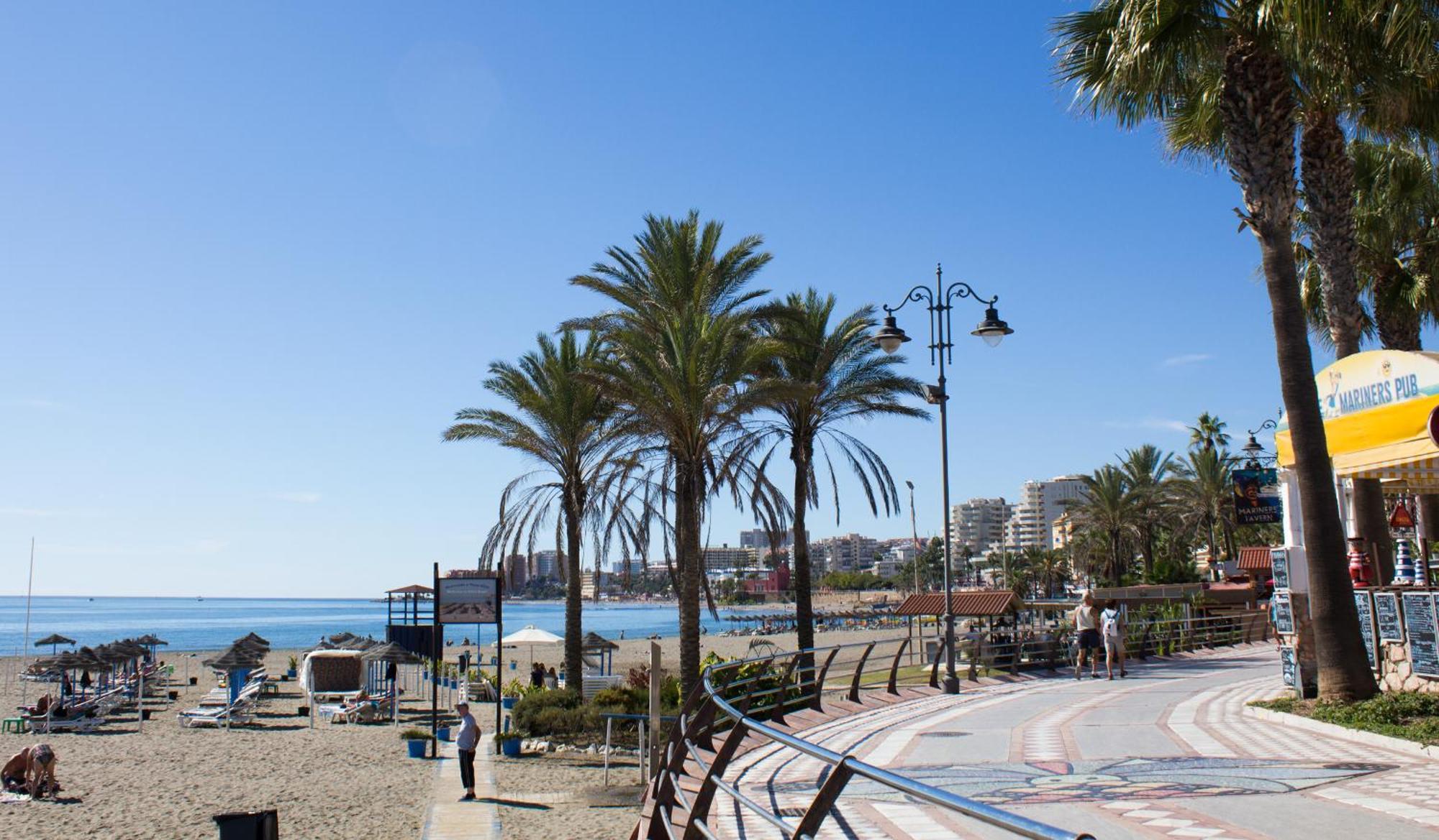 Benal Beach Suite Ii, Estudio Con Parque Acuatico Y Vistas Al Mar. ベナルマデナ エクステリア 写真