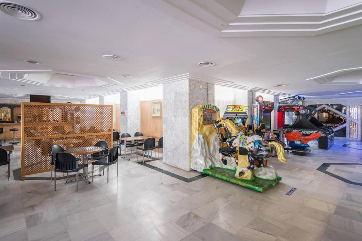 Benal Beach Suite Ii, Estudio Con Parque Acuatico Y Vistas Al Mar. ベナルマデナ エクステリア 写真
