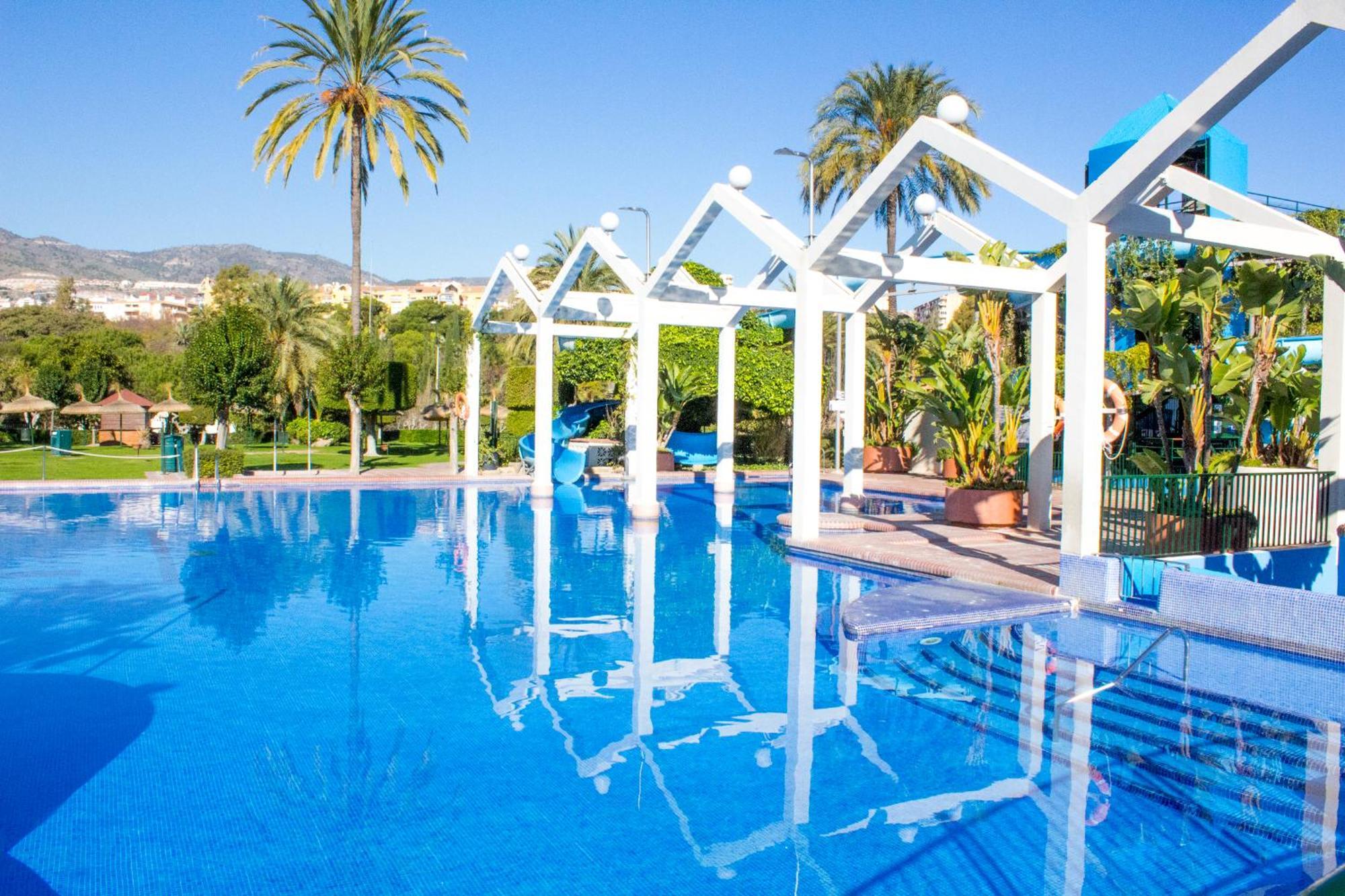 Benal Beach Suite Ii, Estudio Con Parque Acuatico Y Vistas Al Mar. ベナルマデナ エクステリア 写真